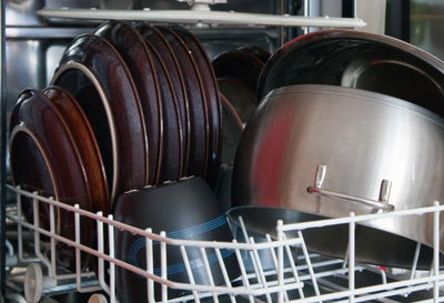 כך תשמרו על הסירים שלכם כחדשים