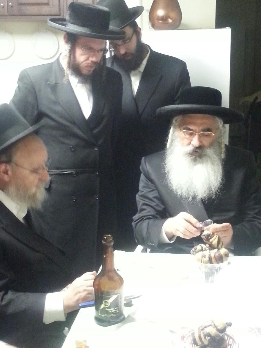 צפו: האדמו"ר מדושינסקי יצא למסע גיוס כספים