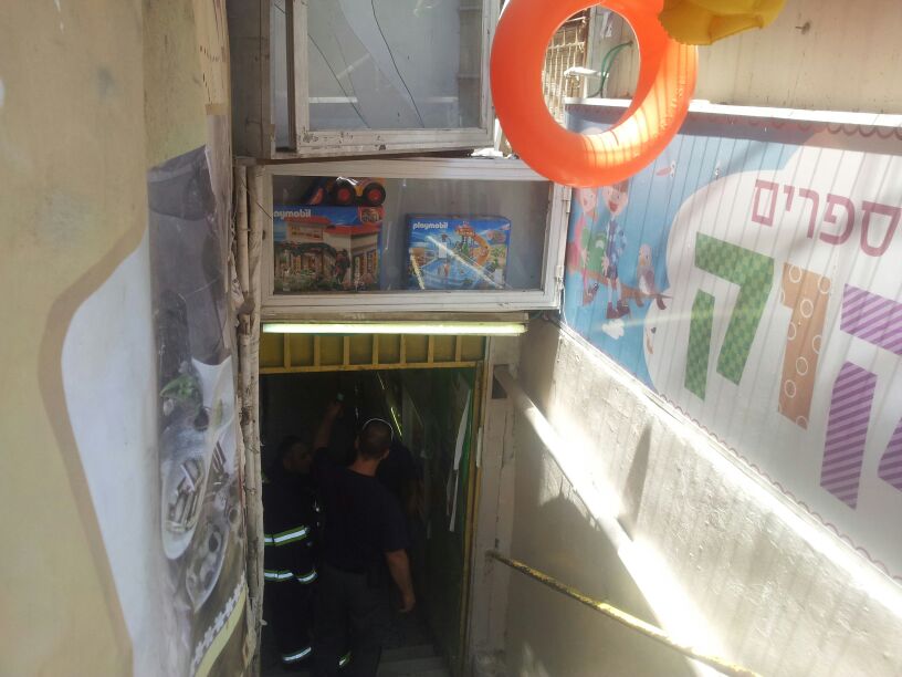 גאולה: אלמוני התיז גז מדמיע על עוברים ושבים