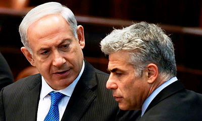 מי ייכנע? לפיד עם נתניהו