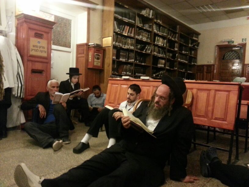 קינות בציון רבי נחמן באומן • תמונות