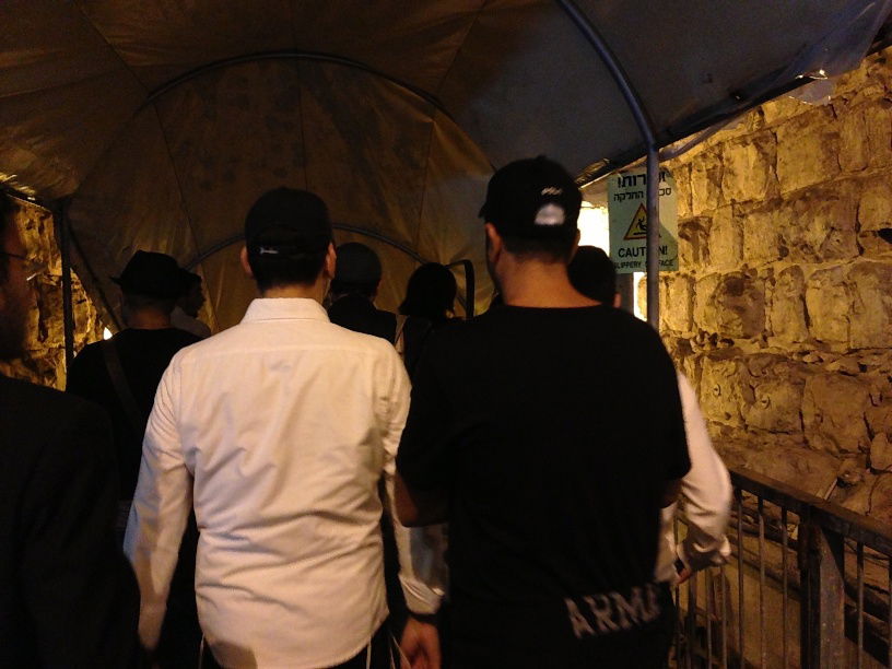 ליל תשעה באב בכותל: אומנים מתל-אביב בקודש הקודשים