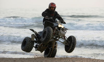 נער חרדי התהפך עם טרקטורון ואצבעותיו נקטעו