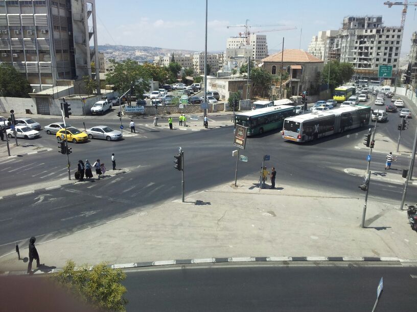קיבוצניקים הגיעו לשכונת גאולה; המטרה: להגן על חיילים חרדים