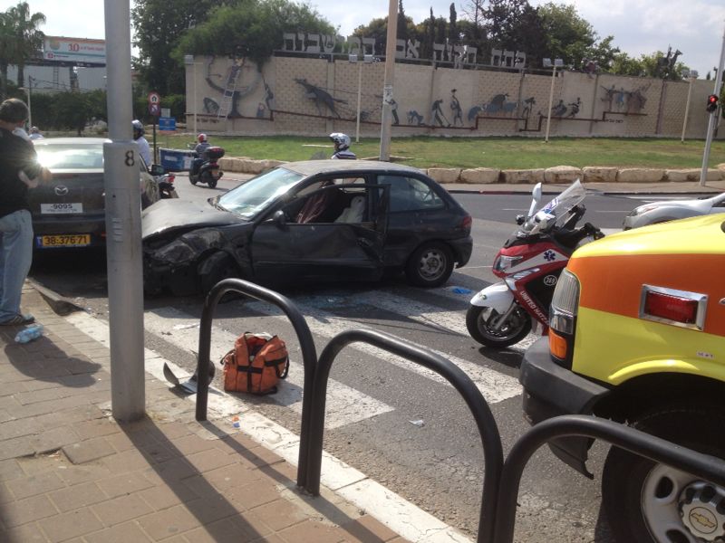 מחלף גהה: שתי נשים נפצעו בתאונה