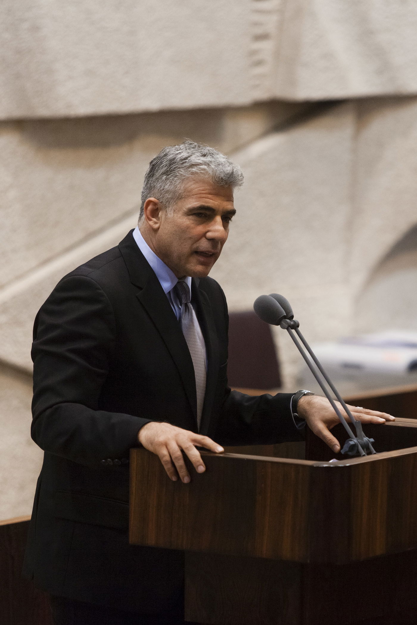 אזיקים וקריעה • תיעוד מהדיון הסוער בכנסת על חוק הגיוס