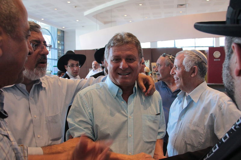 הבחירות לרבנות הראשית • תיעוד ענק