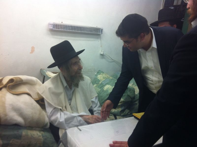 לאחר בחירתו: הרב יצחק יוסף התברך על ידי הגרא"יל שטיינמן