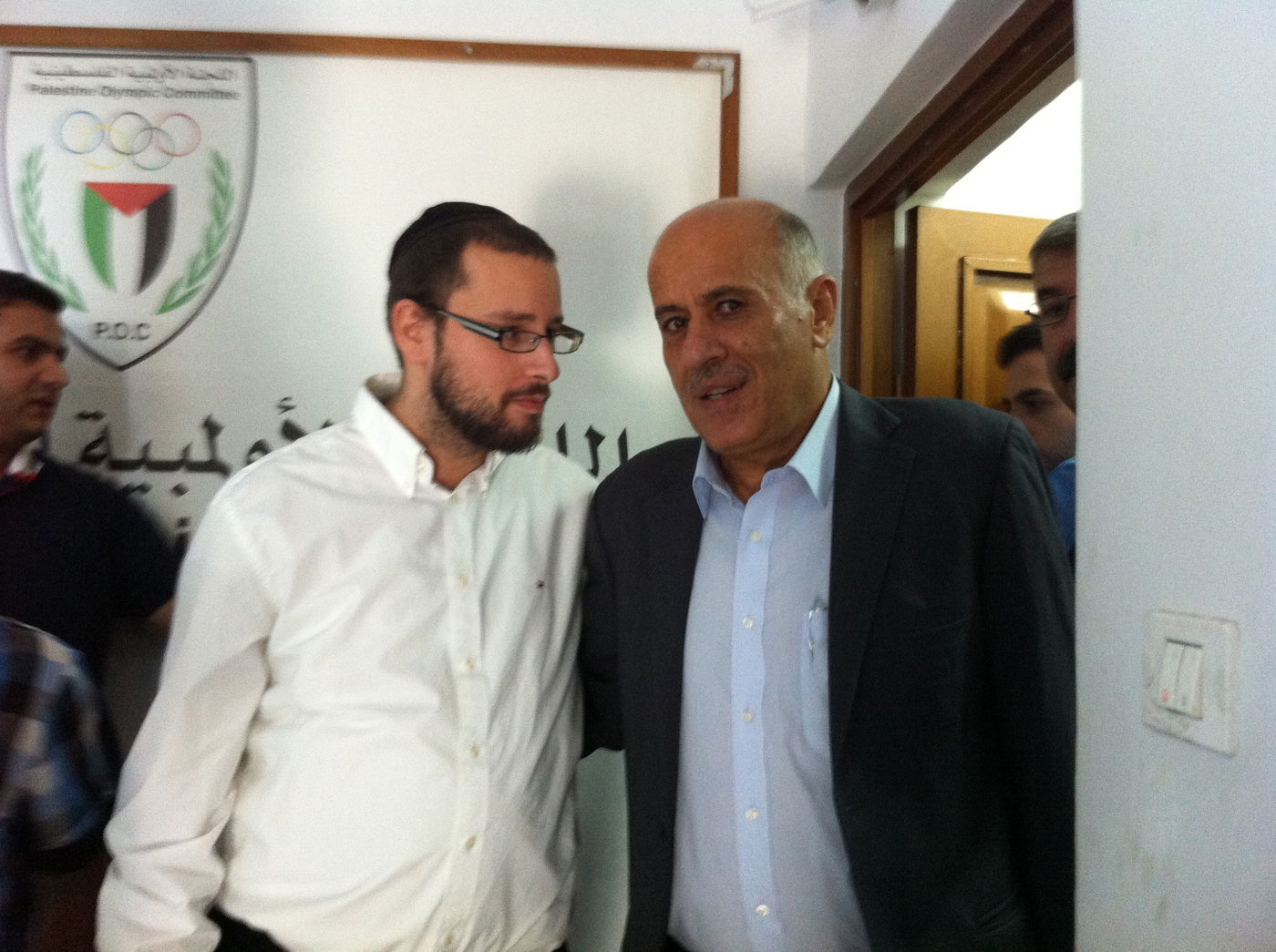 כתב כיכר השבת עם ג'בריל רג'וב