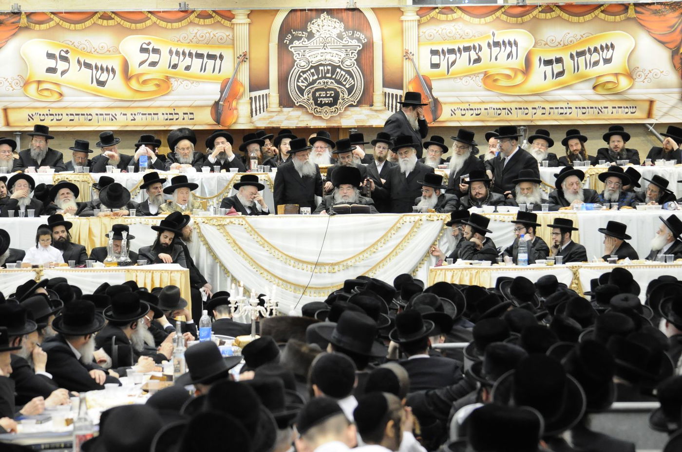 סגירת מעגל בבעלזא: חתונת הנכדה - בתאריך חתונת הנכד