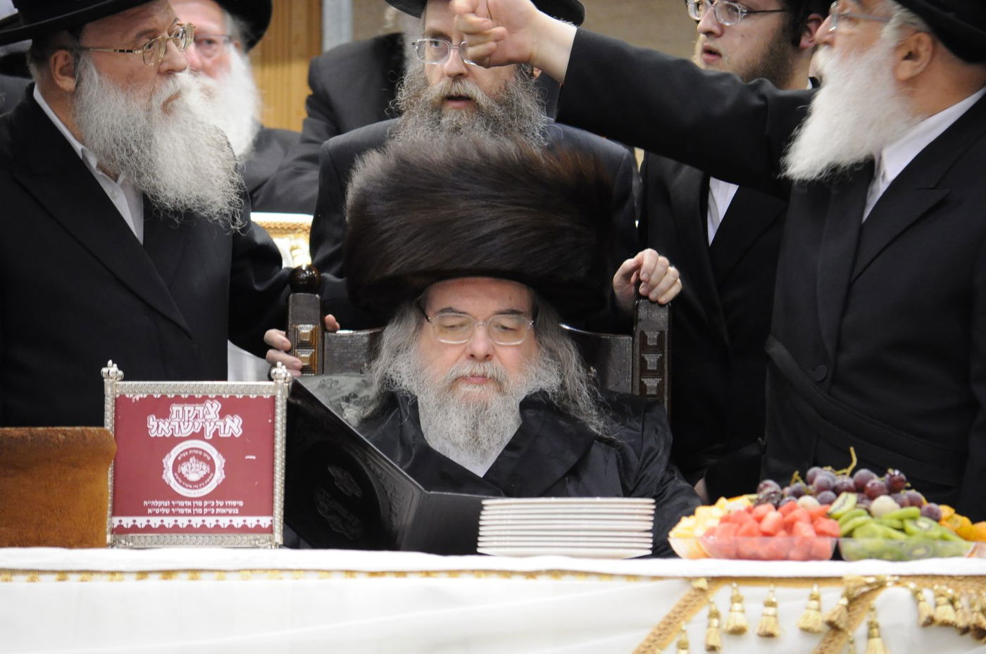 סגירת מעגל בבעלזא: חתונת הנכדה - בתאריך חתונת הנכד