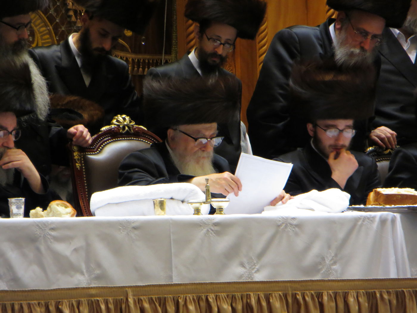 סקווירא: מעמד הכנסת ספר תורה • גלריה