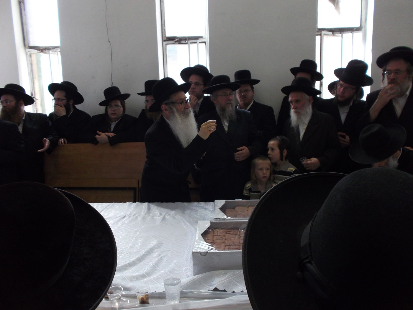 האדמו"ר במהלך הטיש