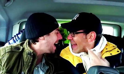 העולם השתגע - קליפ חדש לשיר של להקת "יא בה ye"