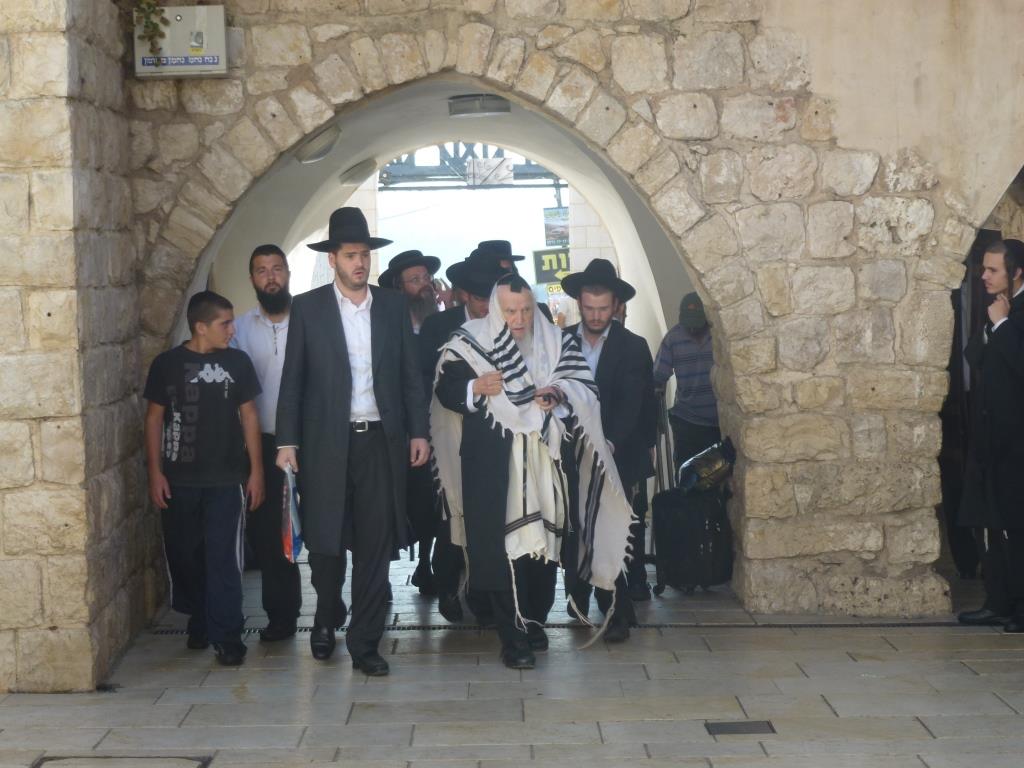 צפו בגלריה: הגר"ש אויערבך במירון