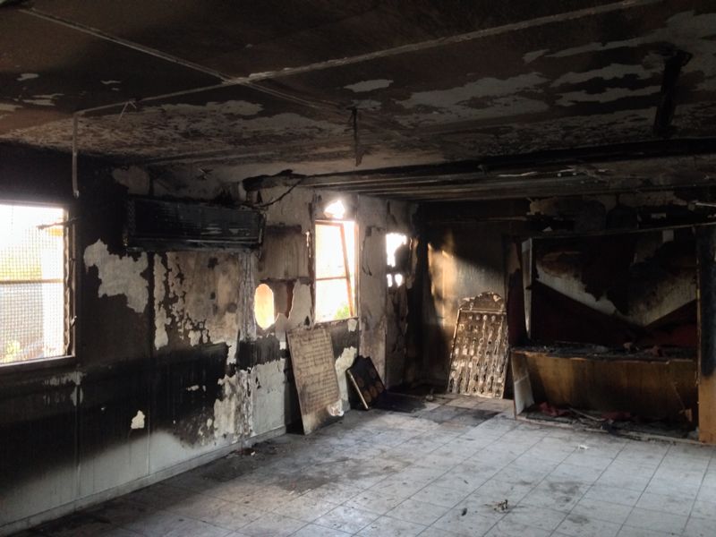 ספרי התורה שהוצתו הובאו לקבורה: "אנחנו מזועזעים"