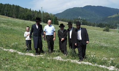 הגר"א וייס בנופש