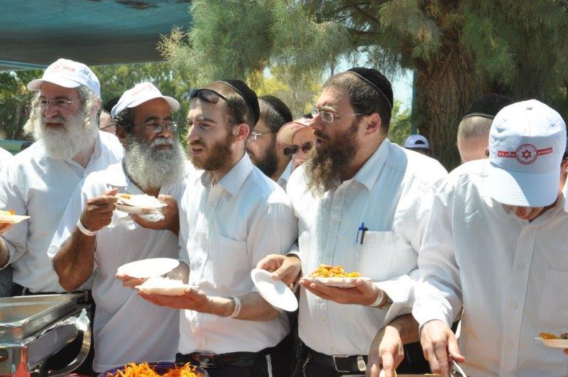 מתנדבי ארגוני ההצלה המסונפים למד"א ביום גיבוש משפחתי