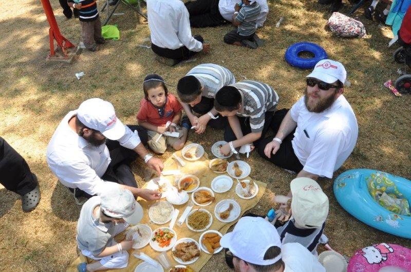 מתנדבי ארגוני ההצלה המסונפים למד"א ביום גיבוש משפחתי