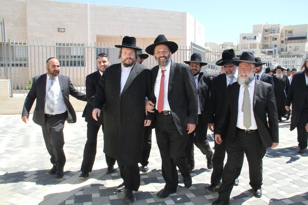 דרעי סייר ברשת החינוך של ש"ס: "נפתח תלמודי תורה בכל מקום"