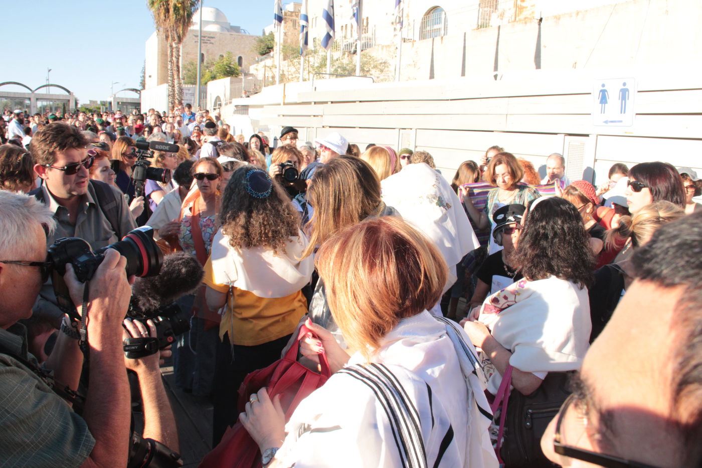 ניצחון חרדי בכותל המערבי • גלריה