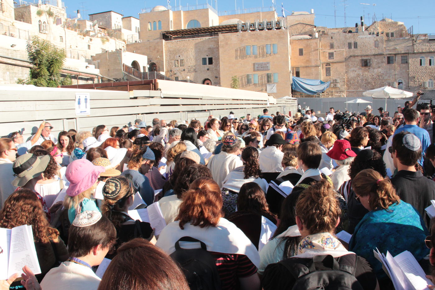 ניצחון חרדי בכותל המערבי • גלריה