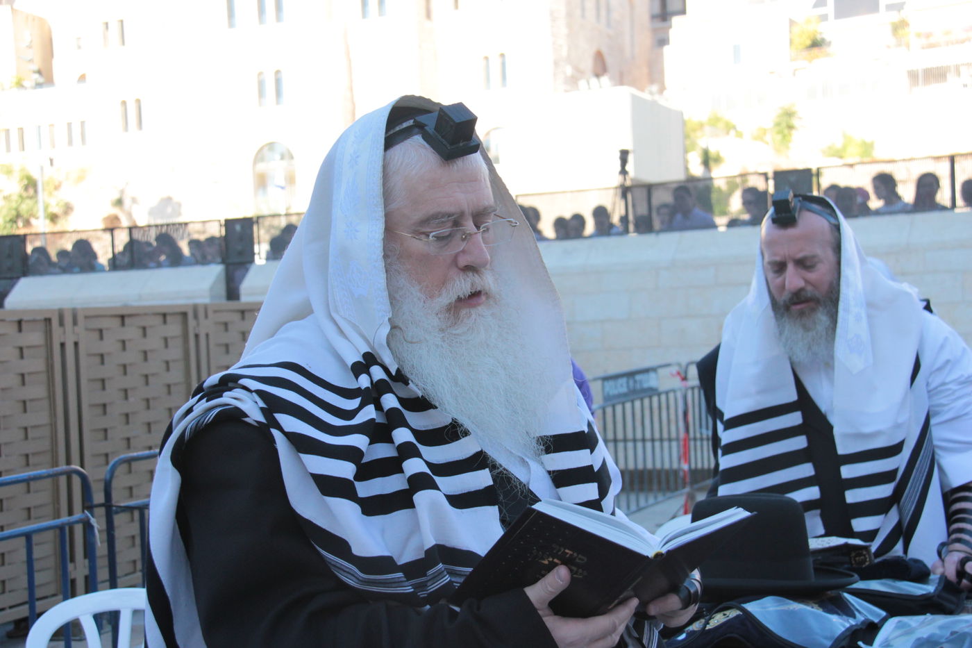 ניצחון חרדי בכותל המערבי • גלריה