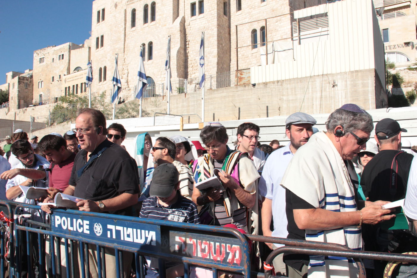 ניצחון חרדי בכותל המערבי • גלריה