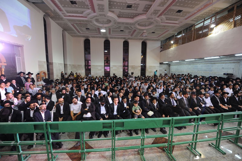 חלוקת מלגות לכותבי חבורות בביתר עילית • תמונות