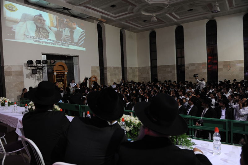 חלוקת מלגות לכותבי חבורות בביתר עילית • תמונות