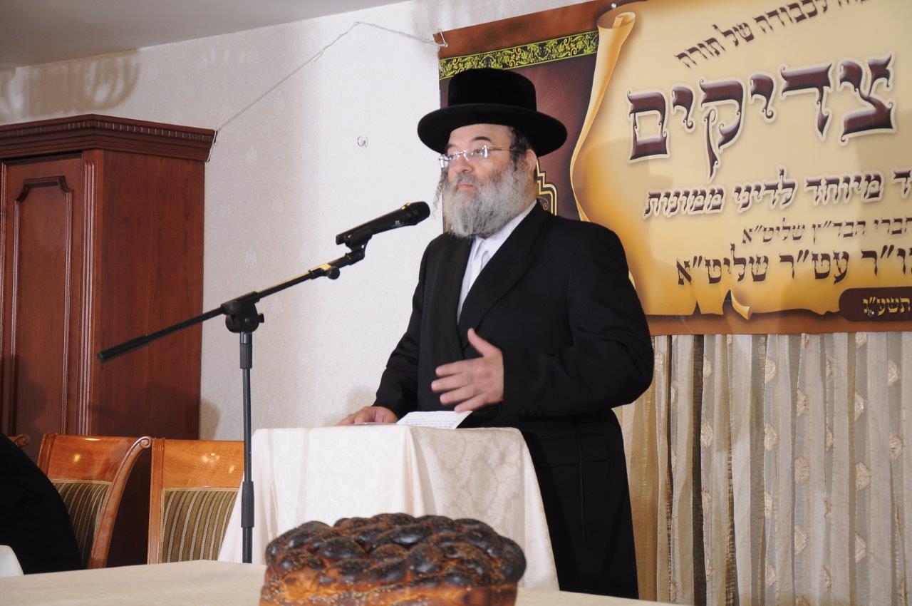 בית דין לדיני ממונות הוקם בחסידות בעלזא • גלריה