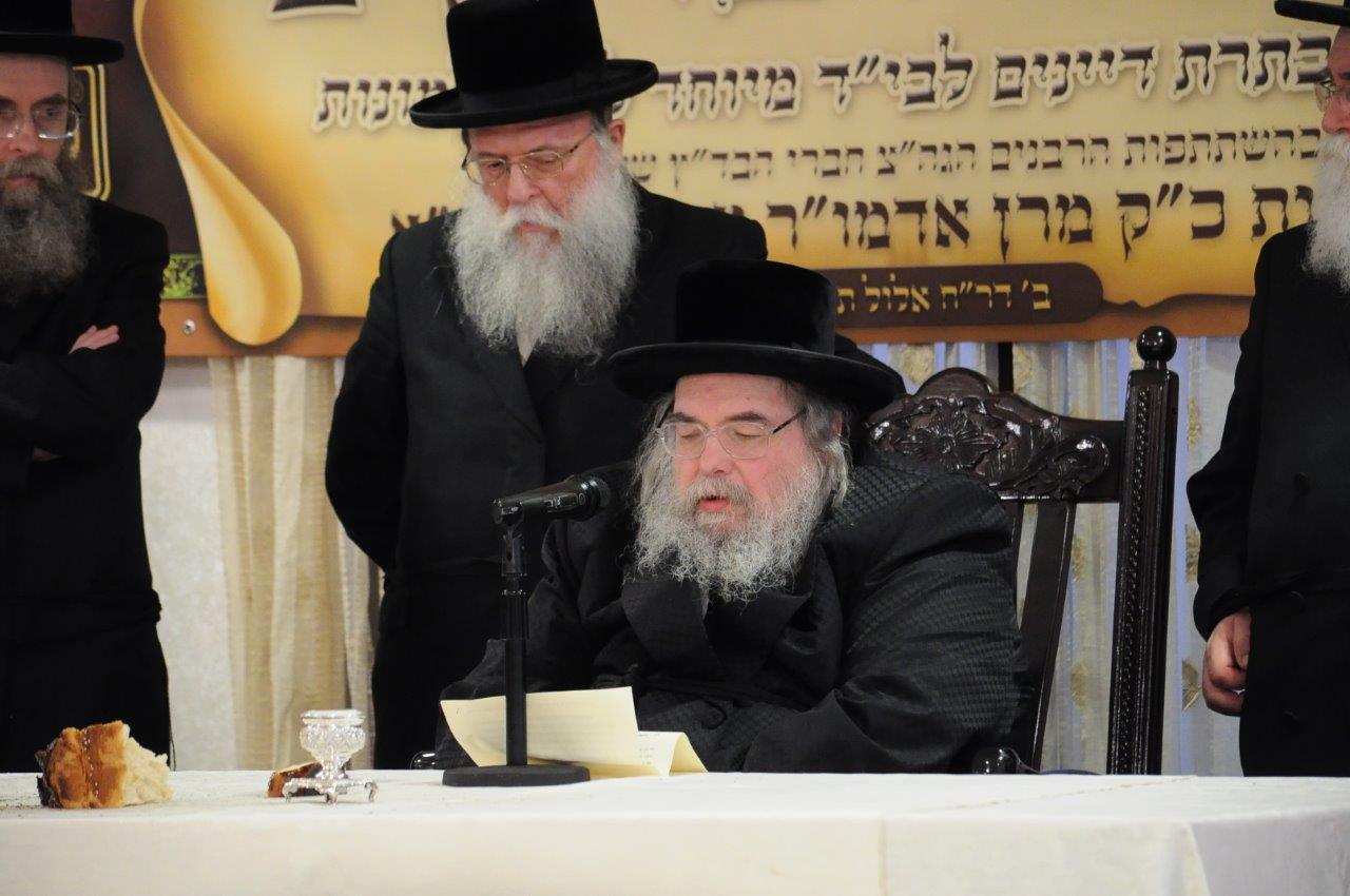 בית דין לדיני ממונות הוקם בחסידות בעלזא • גלריה