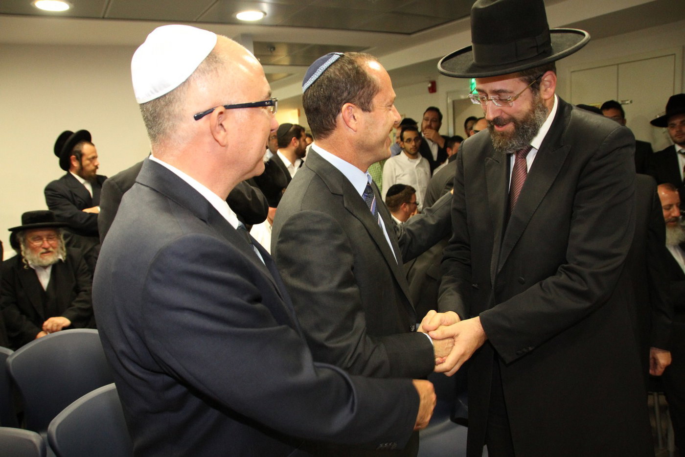 נחנך המרכז הרפואי החדש של לאומית שירותי בריאות בשכונת גאולה בירושלים