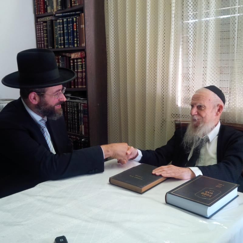 הרב דוד לאו התברך אצל רבותיו הגרי"ג אדלשטיין והגרב"ד פוברסקי