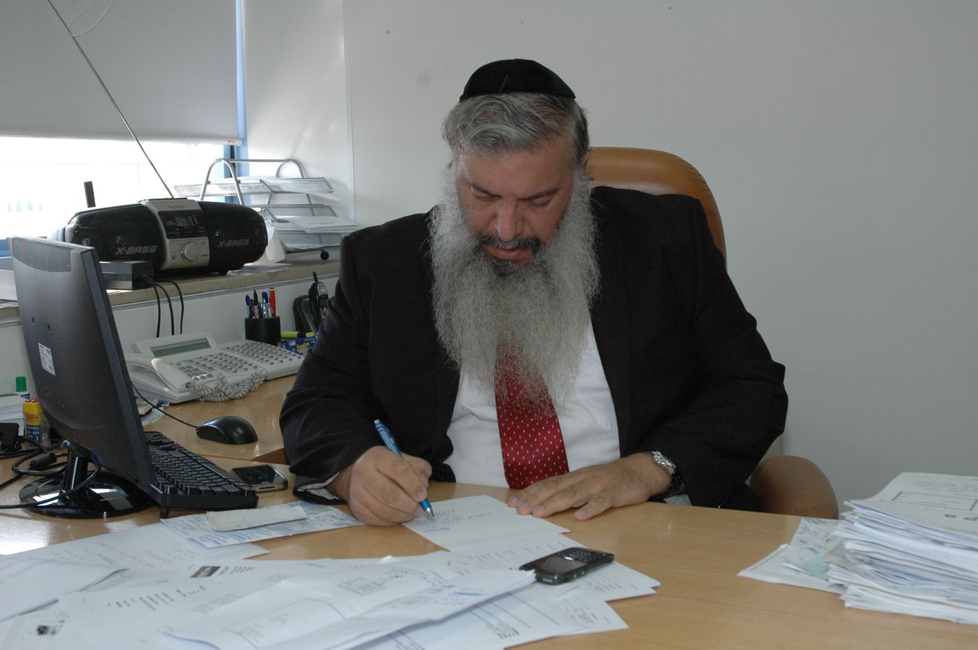 זוכה לתמיכה מובהקת בציבור הספרדי, אלי שמחיוף