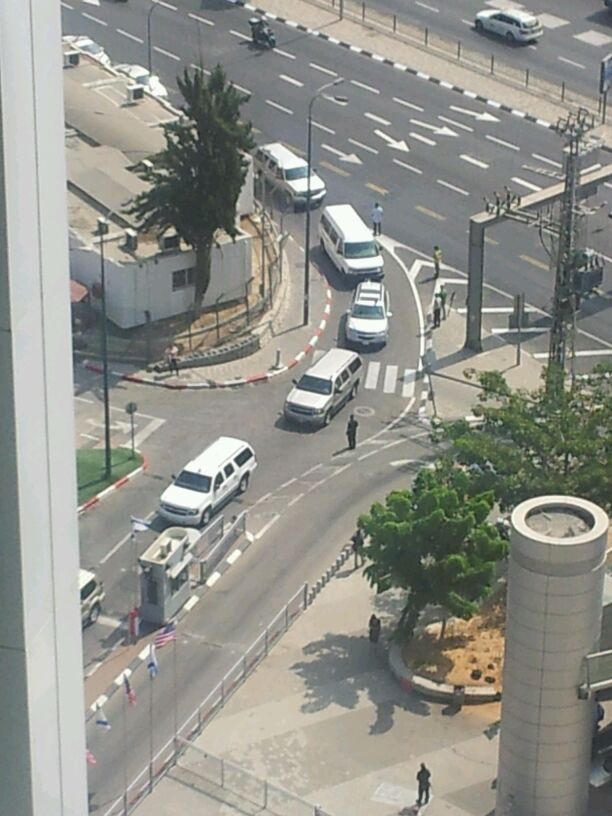 צפו: רמטכ"ל ארה"ב מתקבל בקריה בת"א