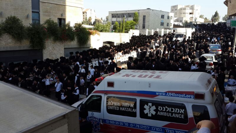 צפו בגלריה: אלפים השתתפו בחתונת נכד האדמו"ר מגור