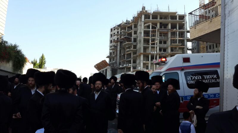 צפו בגלריה: אלפים השתתפו בחתונת נכד האדמו"ר מגור