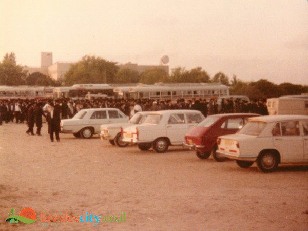 צפו: כך נראתה העלייה לאומן מתחת לאף של הק.ג.ב