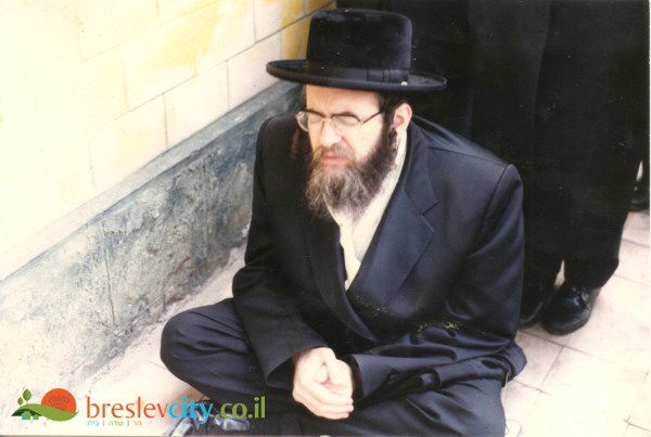 צפו: כך נראתה העלייה לאומן מתחת לאף של הק.ג.ב