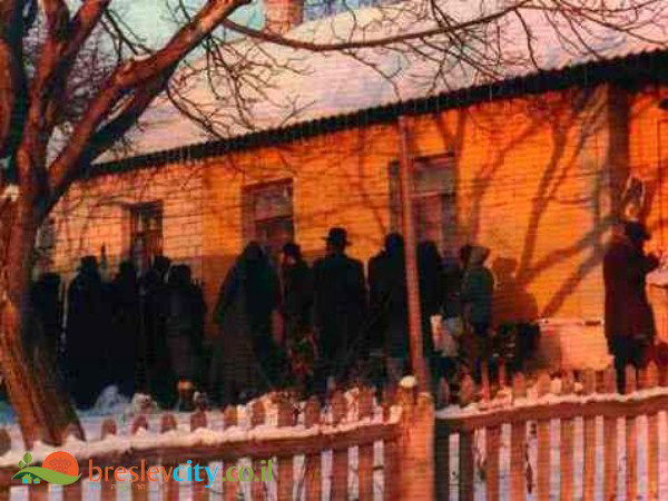 צפו: כך נראתה העלייה לאומן מתחת לאף של הק.ג.ב