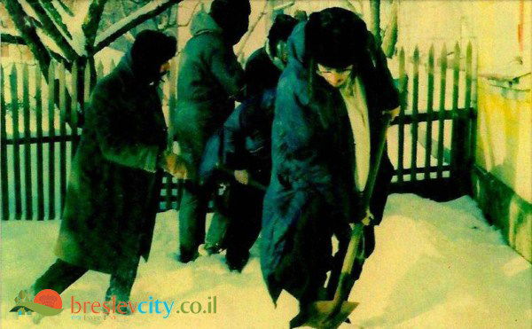צפו: כך נראתה העלייה לאומן מתחת לאף של הק.ג.ב