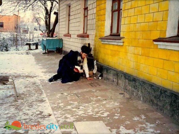 צפו: כך נראתה העלייה לאומן מתחת לאף של הק.ג.ב