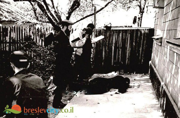 צפו: כך נראתה העלייה לאומן מתחת לאף של הק.ג.ב