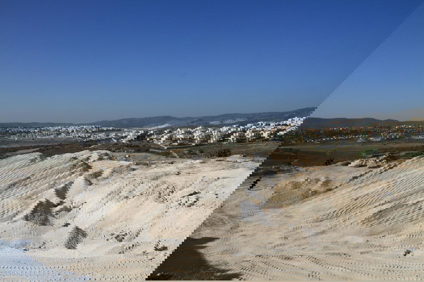 בית שמש: יום נוסף של הפגנות במתחם גולובנציץ' • וידאו וגלריה