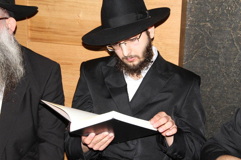 חתונה בחושך, שבע ברכות במסעדה