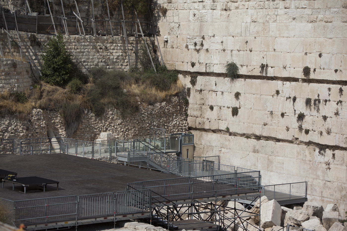 "נשות הכותל" בשביתת מחאה בכותל המערבי