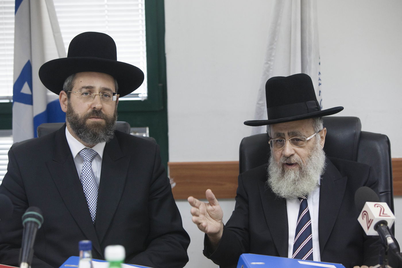 מועצת הרבנות הראשית התכנסה לראשונה: מתנגדים לרפורמה של בנט