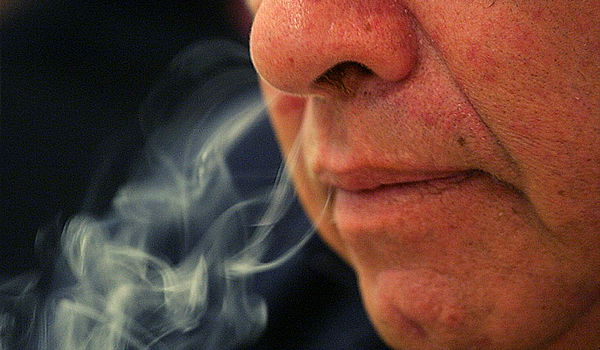 עישון, במקרה הזה הוא הציל בעקיפין חיים