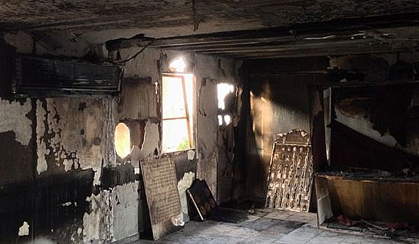 בית הכנסת 'שפעת רביבים' לאחר ההצתה